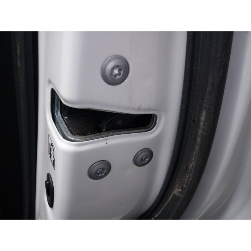 Recambio de cerradura puerta trasera derecha para toyota c-hr hybrid active referencia OEM IAM   