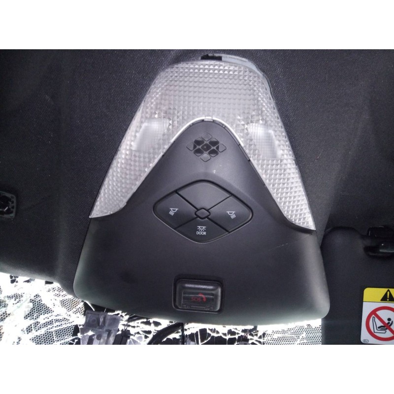 Recambio de luz interior para toyota c-hr hybrid active referencia OEM IAM   