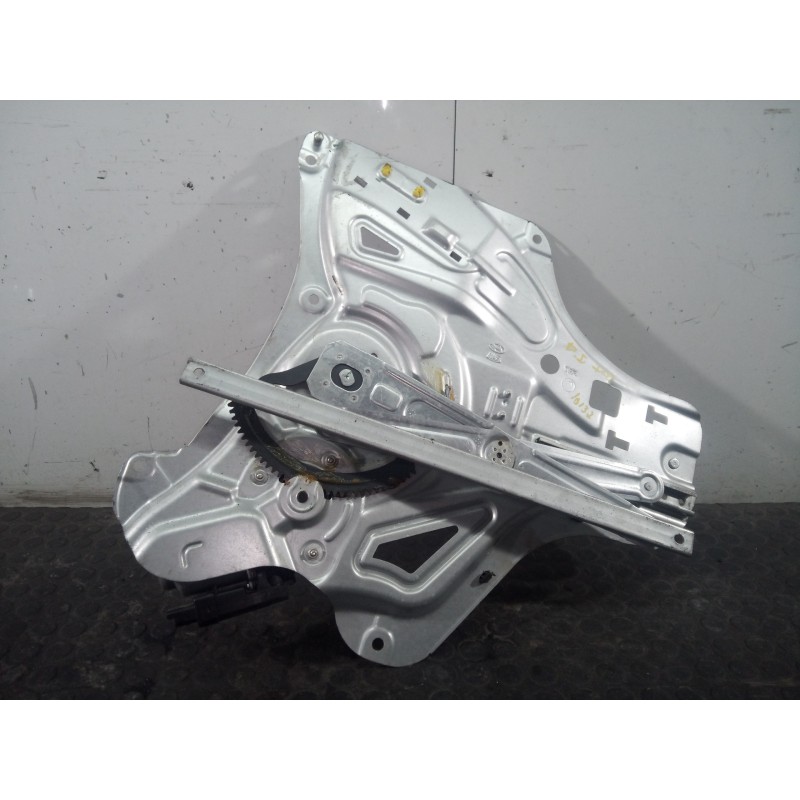 Recambio de elevalunas delantero izquierdo para hyundai ix35 tecno 2wd referencia OEM IAM 82470V2Y010  