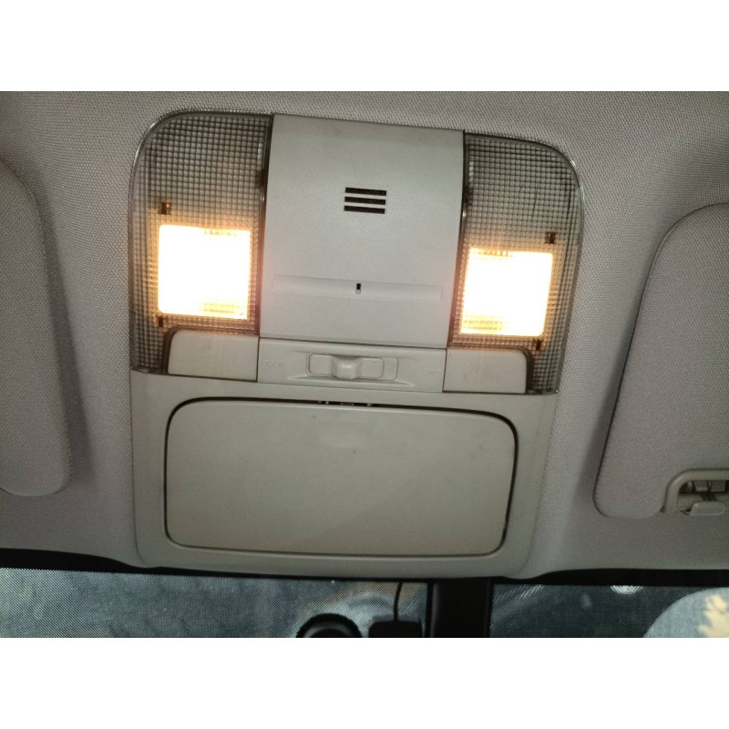 Recambio de luz interior para subaru legacy kombi/outback b14 outback executive referencia OEM IAM   