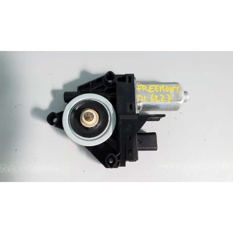 Recambio de motor elevalunas delantero izquierdo para fiat freemont (345) lounge 4wd referencia OEM IAM 120922C22329100  