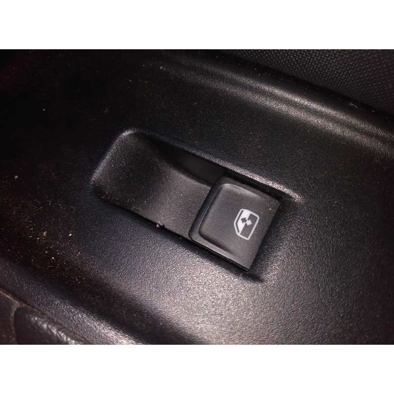 Recambio de mando elevalunas delantero derecho para audi a1 sportback (gba) 30 tfsi adrenalin referencia OEM IAM   