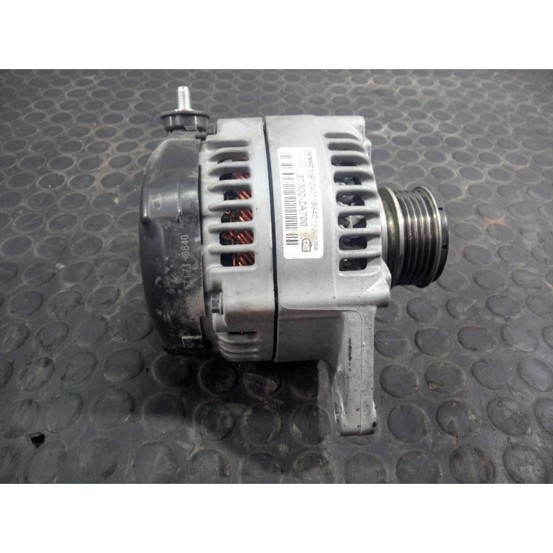 Recambio de alternador para hyundai tucson essence bluedrive 2wd referencia OEM IAM 373002A700  