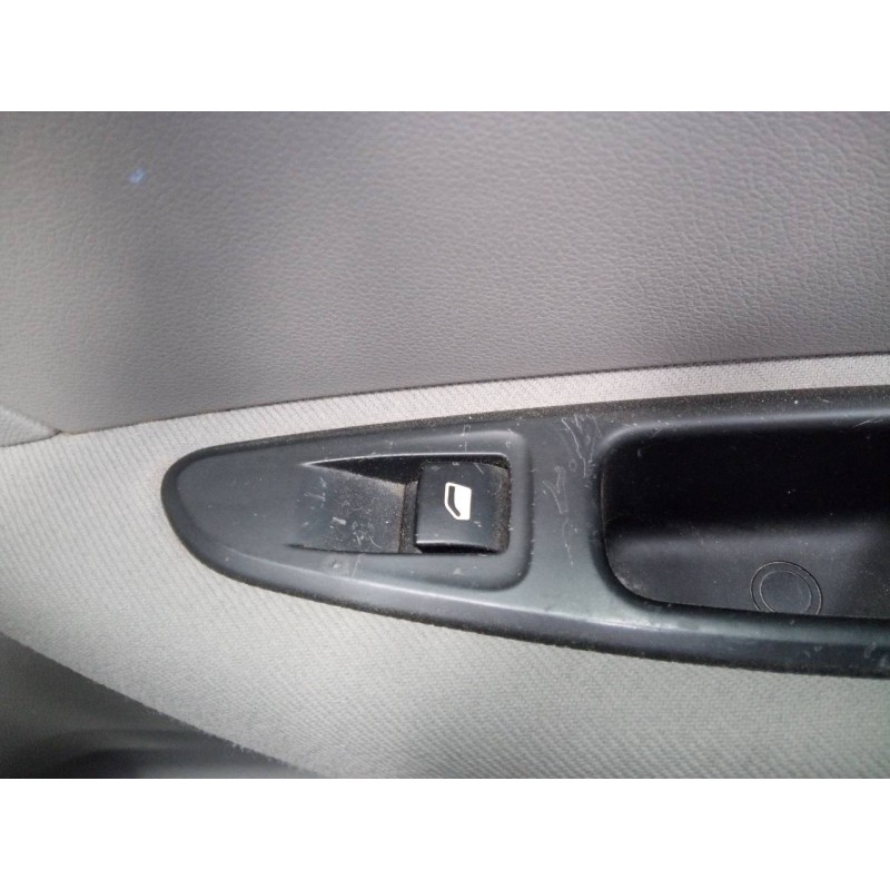 Recambio de mando elevalunas trasero derecho para peugeot 308 sport referencia OEM IAM   