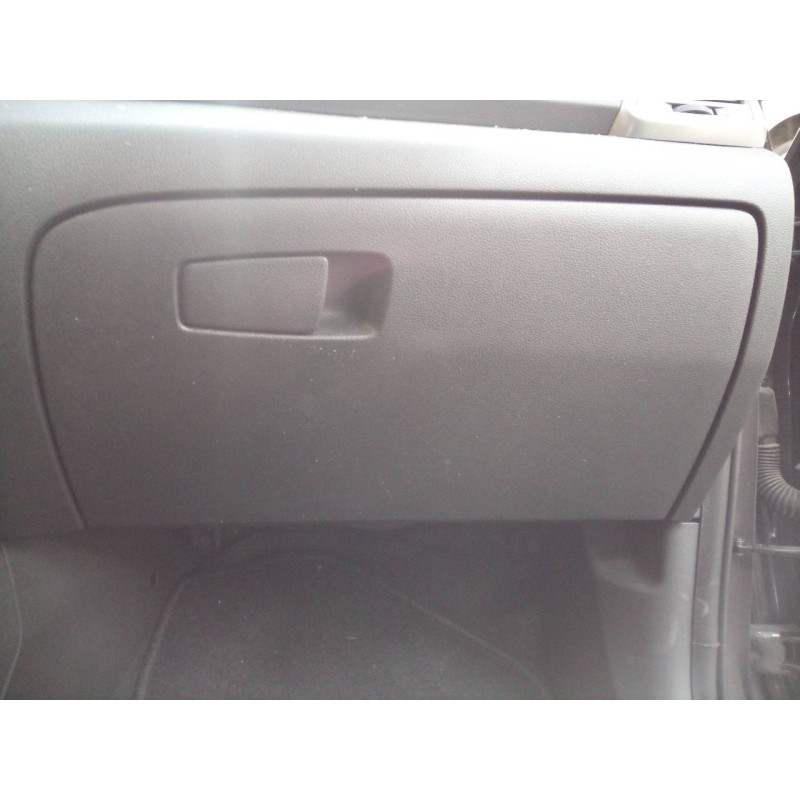 Recambio de guantera para hyundai tucson essence bluedrive 2wd referencia OEM IAM   