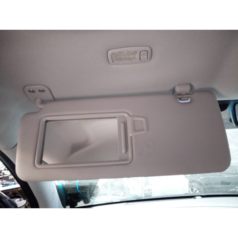 Recambio de parasol izquierdo para hyundai tucson essence bluedrive 2wd referencia OEM IAM   