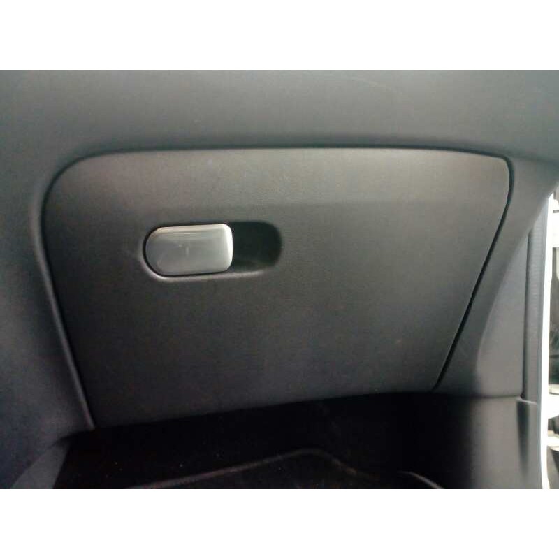 Recambio de guantera para citroen c3 picasso exclusive referencia OEM IAM   