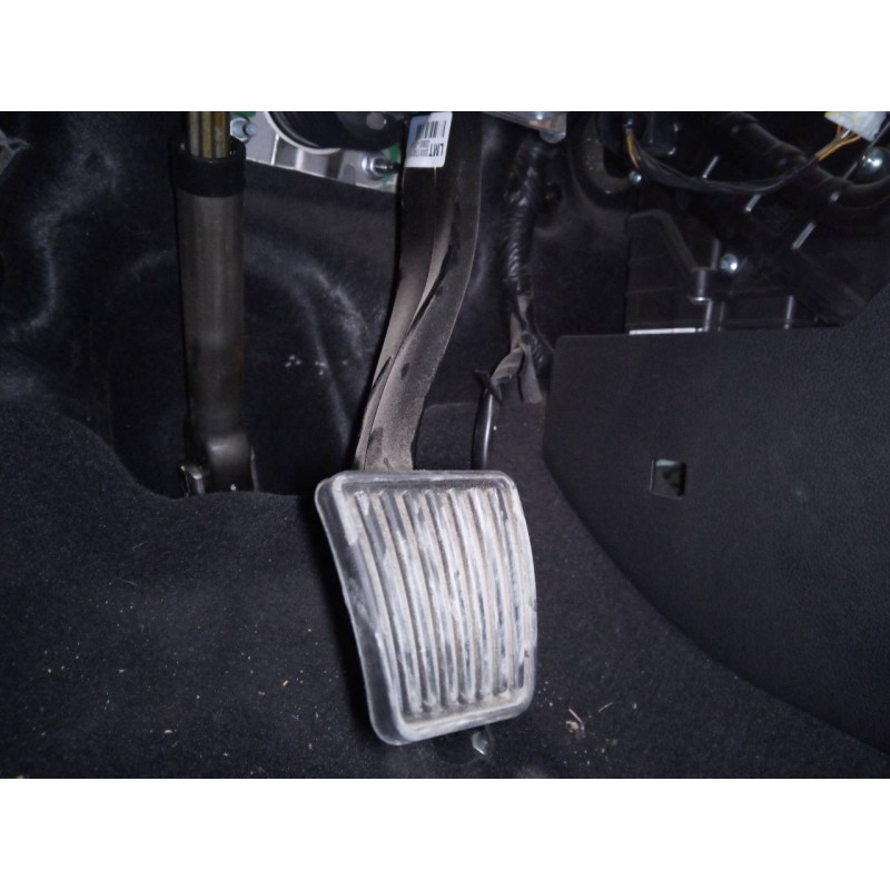 Recambio de pedal freno para hyundai tucson essence bluedrive 2wd referencia OEM IAM   