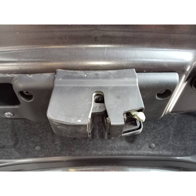 Recambio de cerradura maletero / porton para fiat linea (110) dynamic referencia OEM IAM   