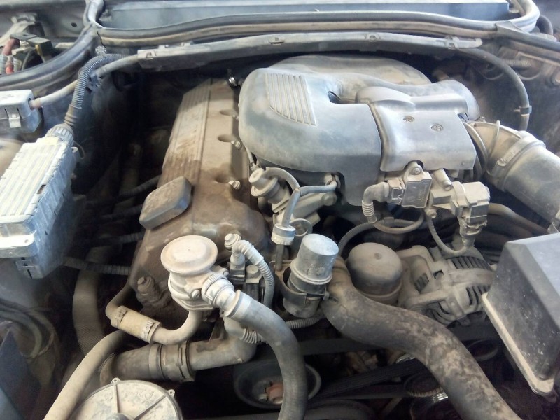 bmw serie 3 berlina (e46) del año 2000