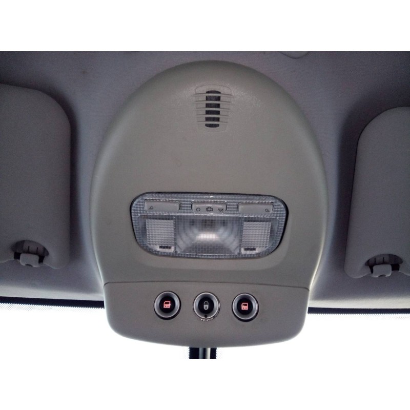 Recambio de luz interior para citroen c8 2.0 hdi 160 exclusive referencia OEM IAM   