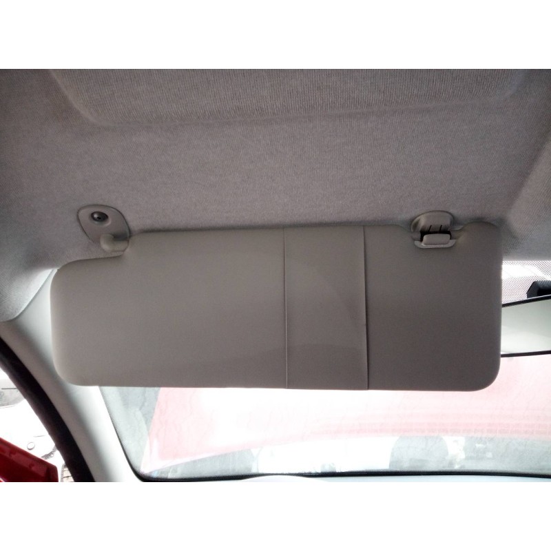 Recambio de parasol izquierdo para dacia sandero stepway referencia OEM IAM   