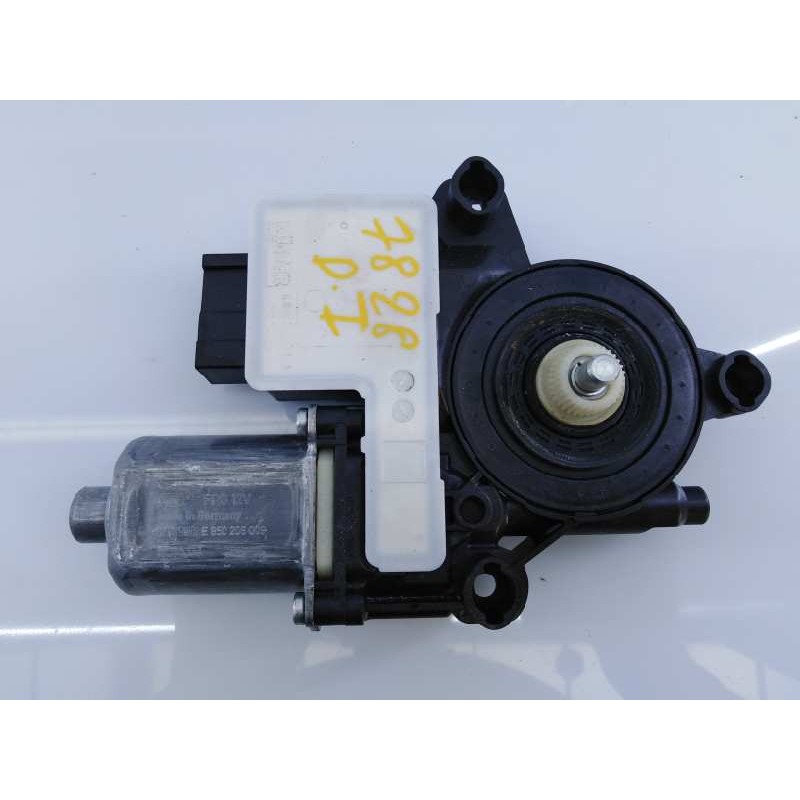 Recambio de motor elevalunas delantero izquierdo para seat arona xcellence referencia OEM IAM 2Q1959881B  