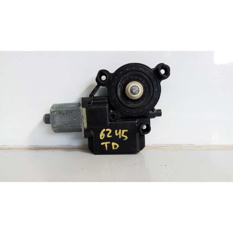 Recambio de motor elevalunas trasero derecho para volkswagen polo (6c1) trendline bluemotion referencia OEM IAM 6R0959812N 01308