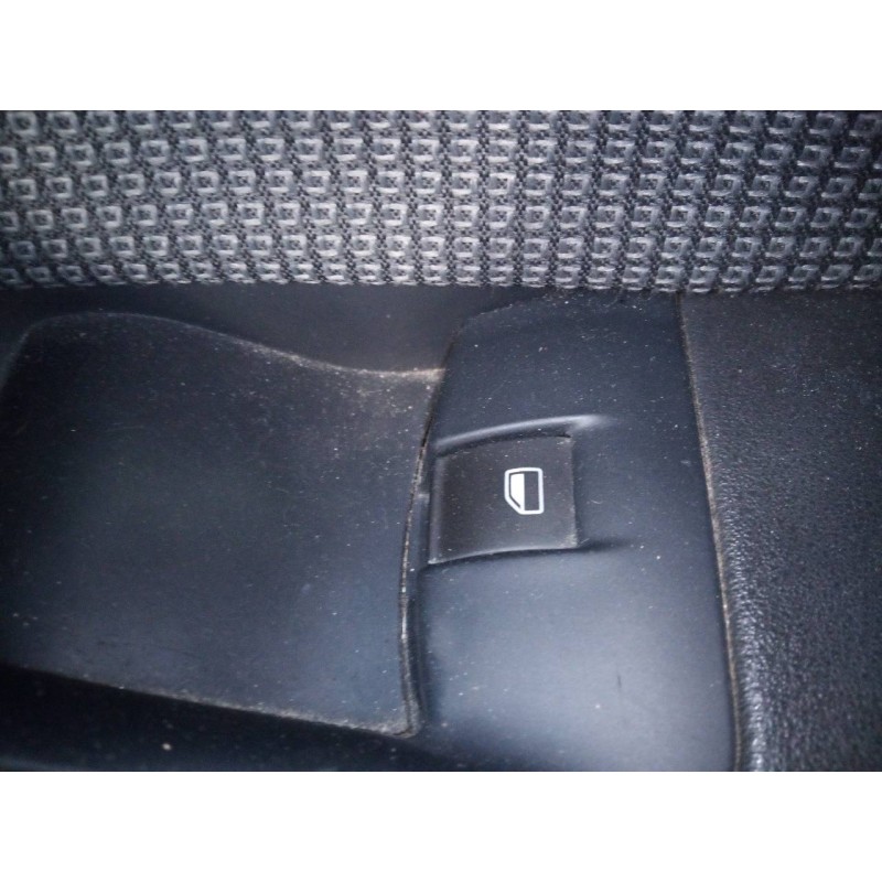 Recambio de mando elevalunas delantero derecho para audi a3 (8p) 1.9 tdi ambiente referencia OEM IAM   