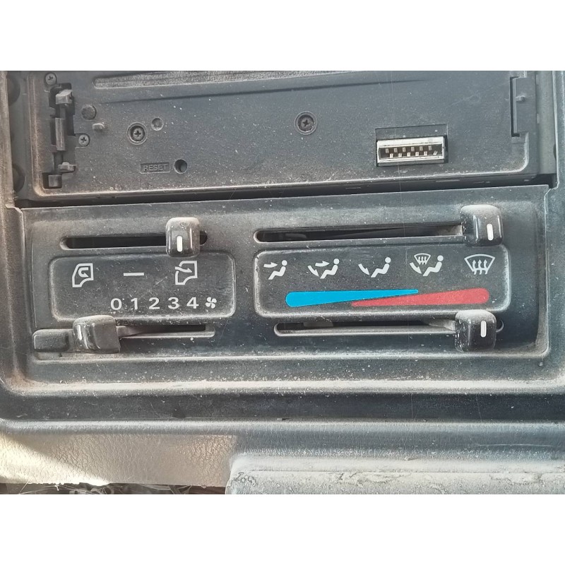 Recambio de mando calefaccion / aire acondicionado para nissan cabstar 2953 referencia OEM IAM   