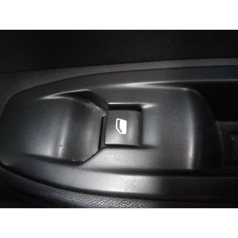 Recambio de mando elevalunas delantero derecho para peugeot 208 active referencia OEM IAM   