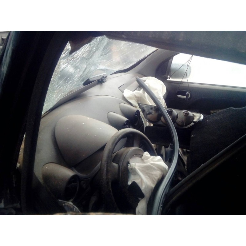 ford fiesta (cbk) del año 2002