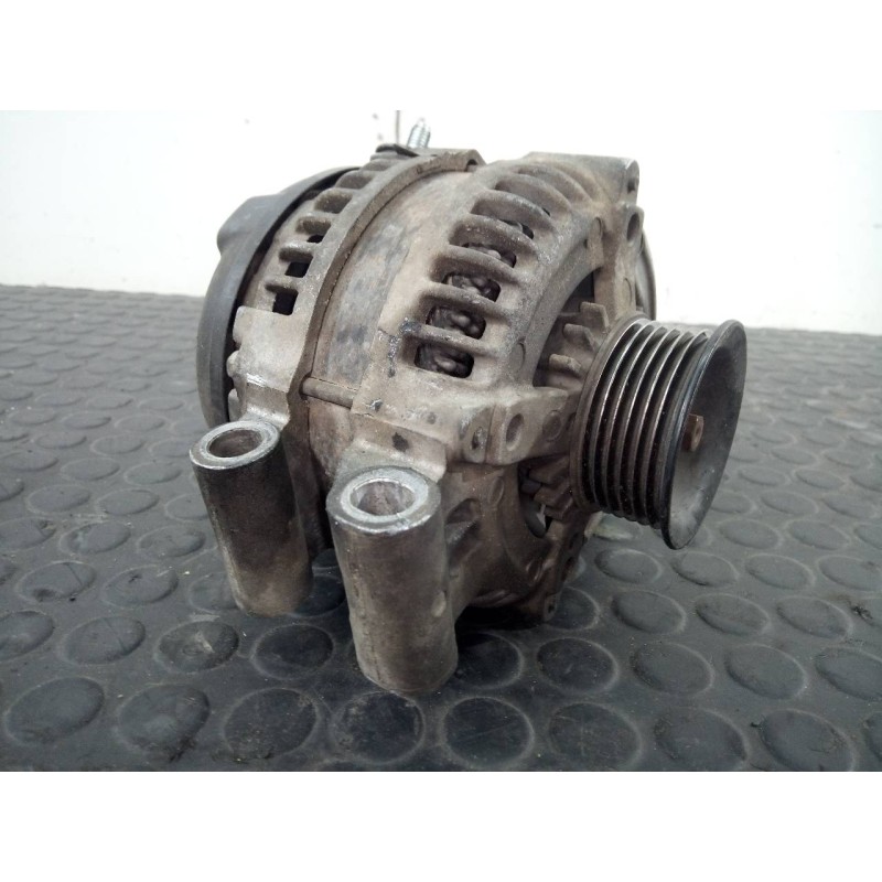 Recambio de alternador para land rover range rover sport v8 td se referencia OEM IAM 1042104651  