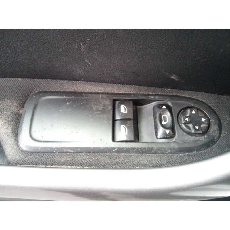 Recambio de mando elevalunas delantero izquierdo para peugeot 308 access referencia OEM IAM   