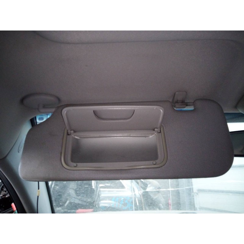 Recambio de parasol izquierdo para chevrolet captiva 2.0 vcdi ls referencia OEM IAM   