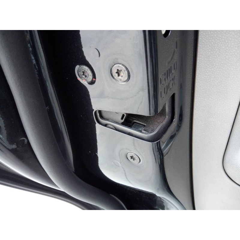 Recambio de cerradura puerta trasera izquierda para volvo v50 familiar 2.0 d kinetic referencia OEM IAM   