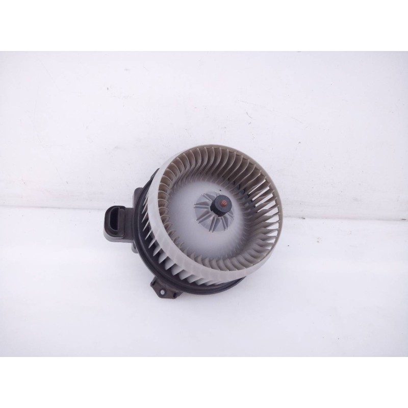 Recambio de ventilador calefaccion para toyota land cruiser (j15) gx referencia OEM IAM 8710360400 1163602840 