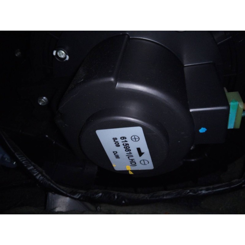 Recambio de ventilador calefaccion para chevrolet captiva 2.0 vcdi ls referencia OEM IAM 615981  