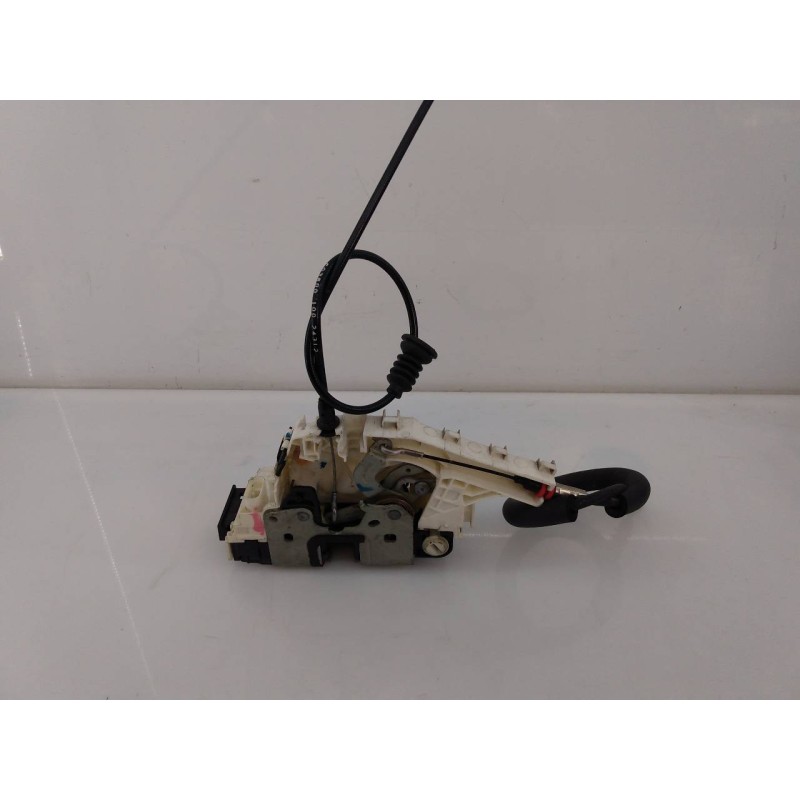 Recambio de cerradura puerta trasera izquierda para fiat freemont (345) lounge 4wd referencia OEM IAM P04589915ADA  