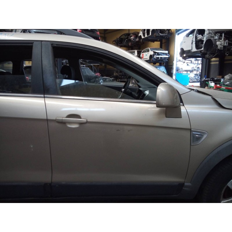 Recambio de puerta delantera derecha para chevrolet captiva 2.0 vcdi ls referencia OEM IAM   