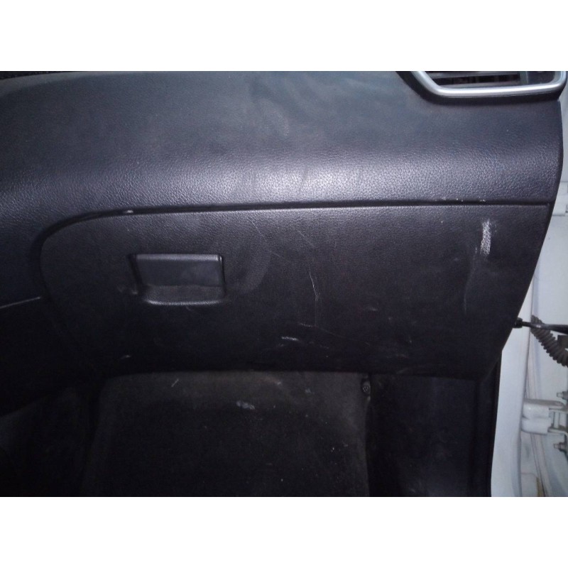 Recambio de guantera para nissan x-trail (t32) acenta referencia OEM IAM   