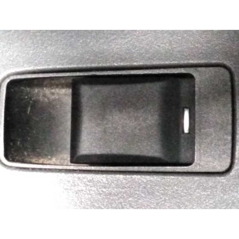 Recambio de mando elevalunas trasero derecho para dodge caliber sxt referencia OEM IAM 56040693AD  