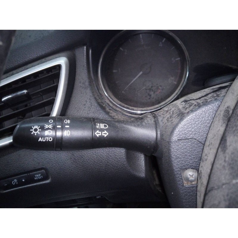 Recambio de mando intermitentes para nissan x-trail (t32) acenta referencia OEM IAM   