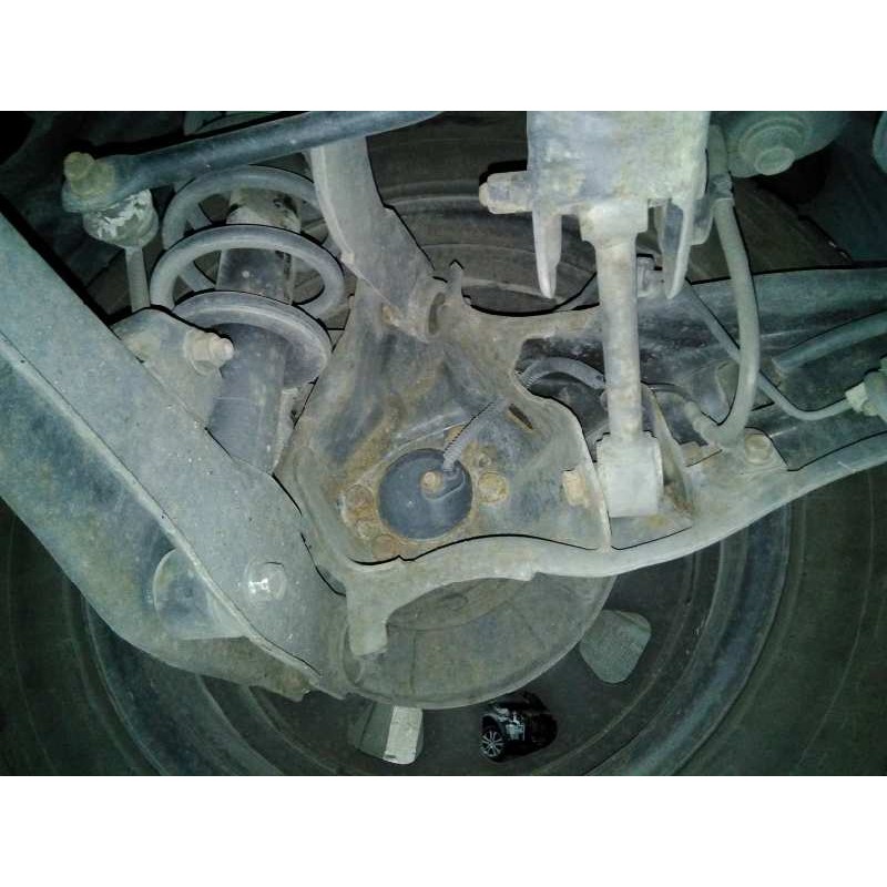 Recambio de mangueta trasera izquierda para dodge caliber sxt referencia OEM IAM 05272715AD  