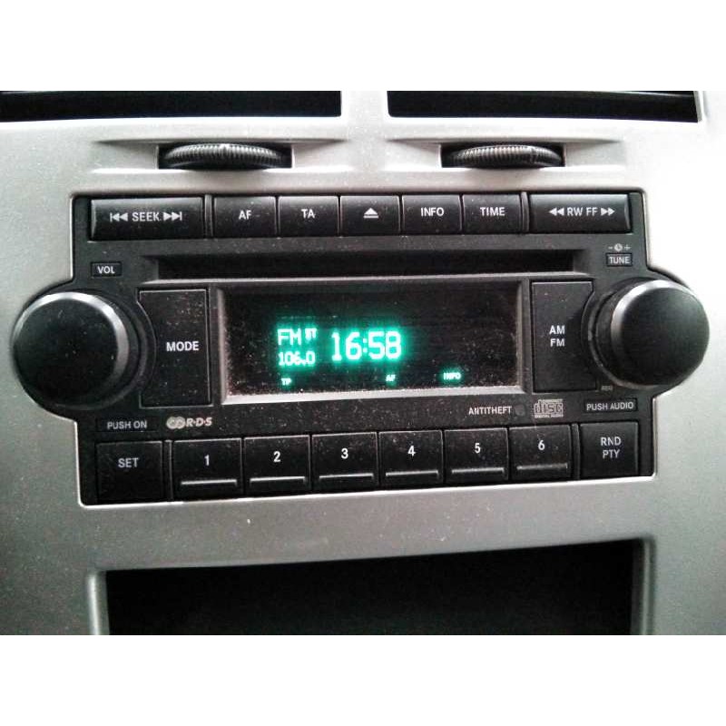 Recambio de sistema audio / radio cd para dodge caliber sxt referencia OEM IAM 05091509AH  