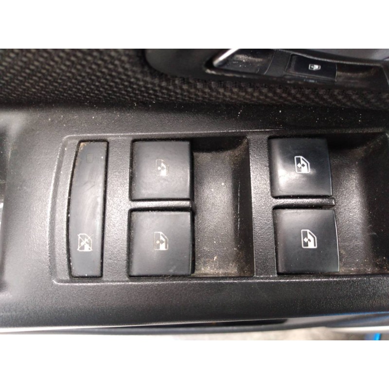 Recambio de mando elevalunas delantero izquierdo para chevrolet cruze hatchback lt referencia OEM IAM   