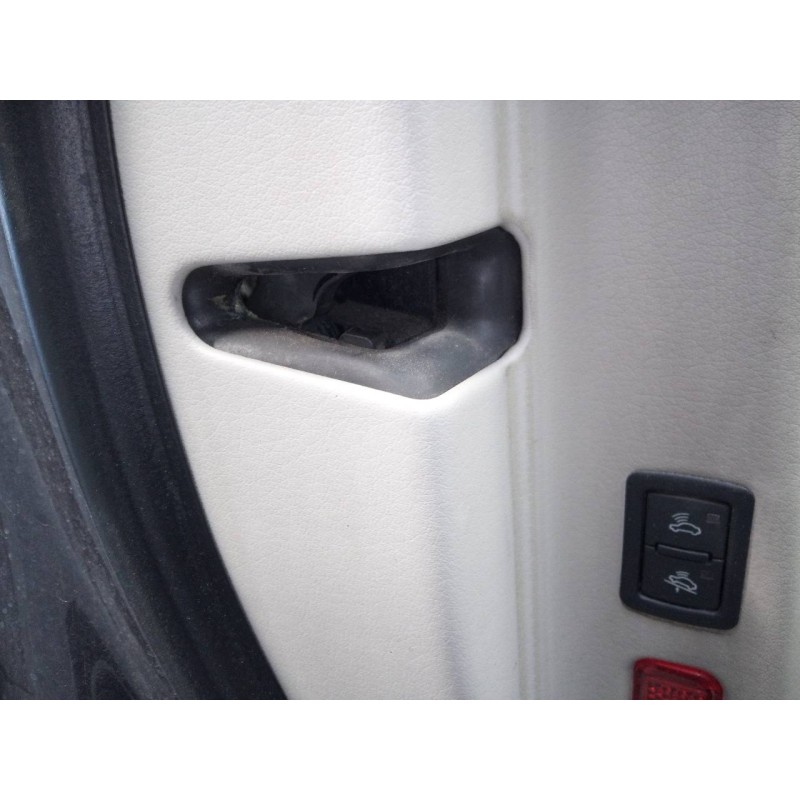 Recambio de cerradura puerta delantera izquierda para audi a6 berlina (4f2) 2.7 tdi referencia OEM IAM   