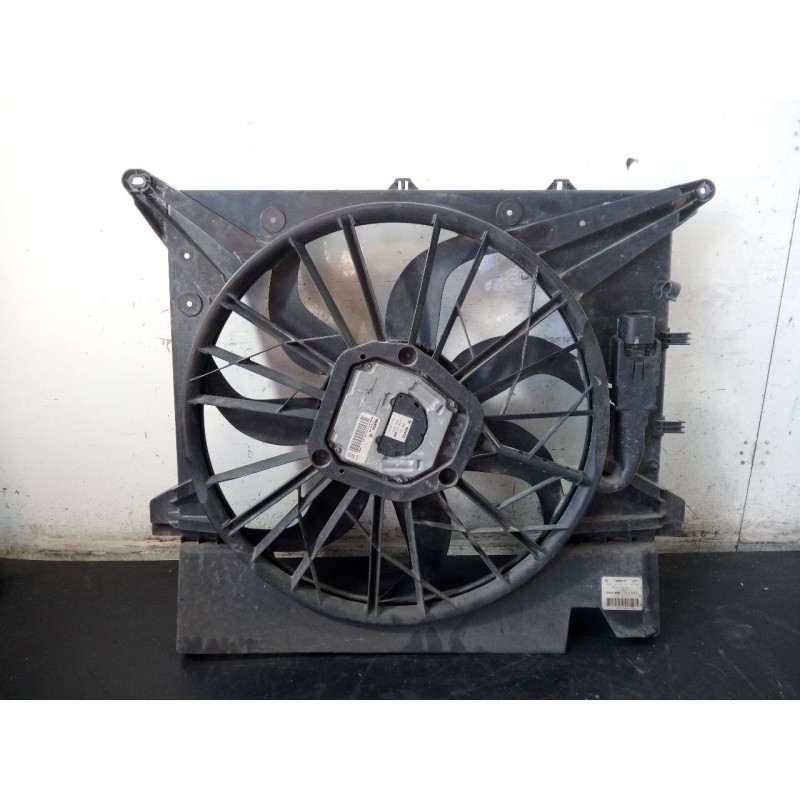 Recambio de electroventilador para volvo xc90 d5 referencia OEM IAM 0130706803 31111543 