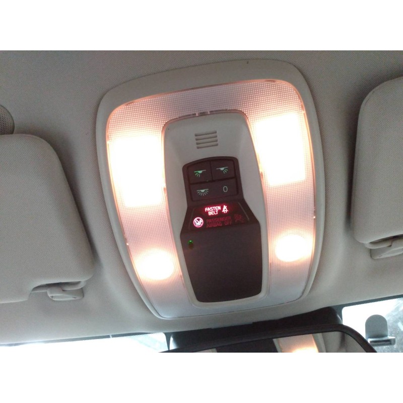 Recambio de luz interior para volvo v60 kombi ocean race referencia OEM IAM   