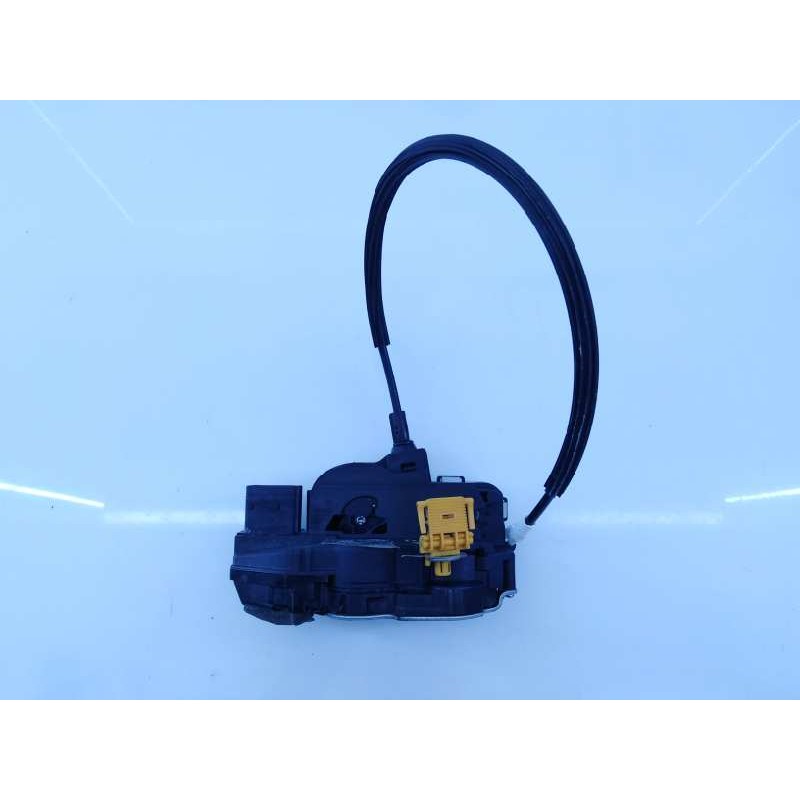 Recambio de cerradura puerta delantera derecha para opel insignia berlina selective referencia OEM IAM 3023880RH4  