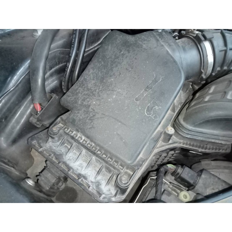 Recambio de filtro aire para audi a5 coupe (8t) 2.0 tfsi (132kw) referencia OEM IAM   