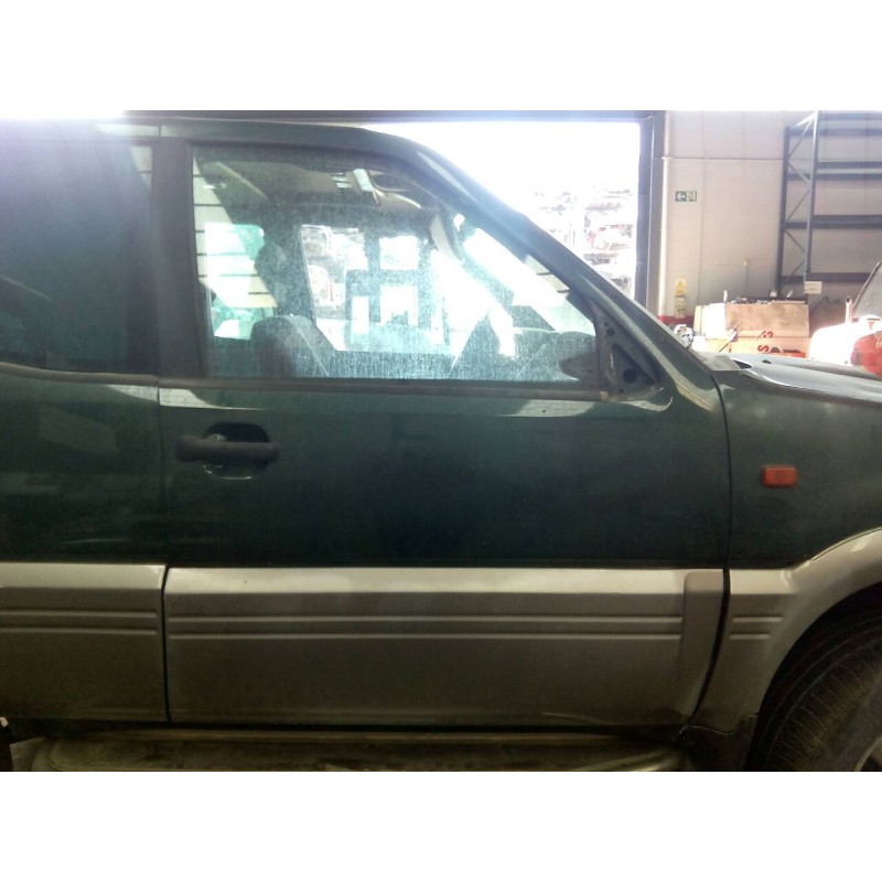 Recambio de puerta delantera derecha para nissan terrano/terrano.ii (r20) avenue referencia OEM IAM   