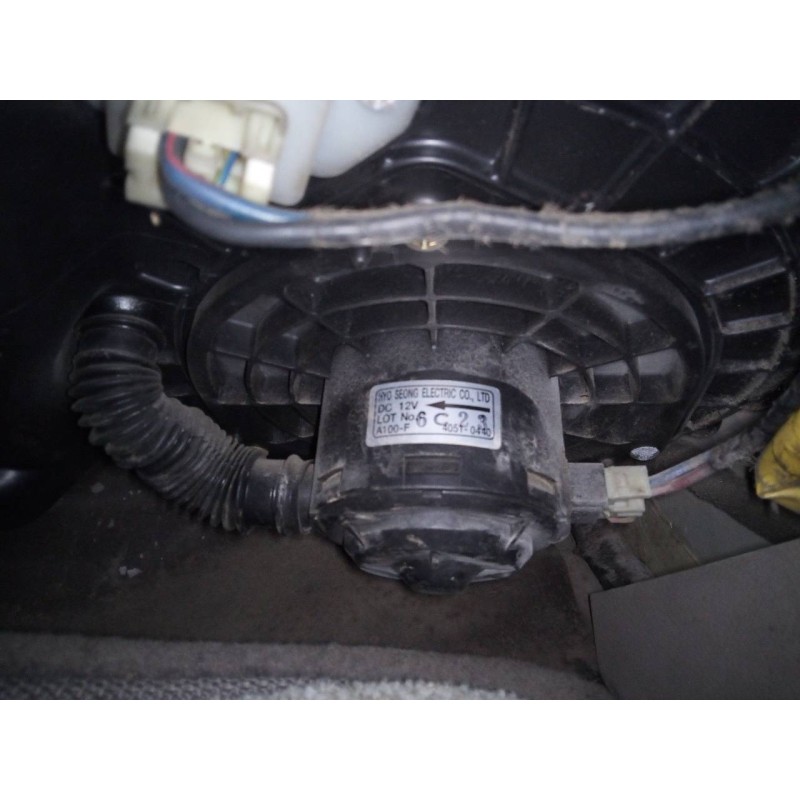 Recambio de ventilador calefaccion para ssangyong kyron 200 xdi limited referencia OEM IAM 40510440  