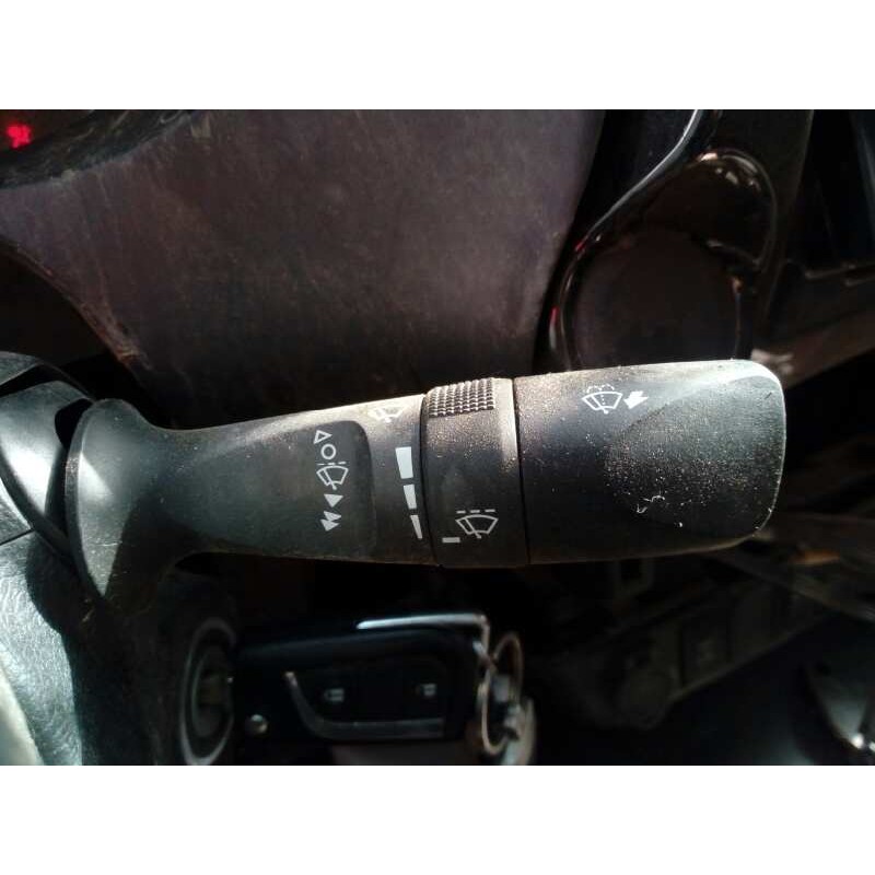 Recambio de mando limpia para toyota hilux (kun) referencia OEM IAM   