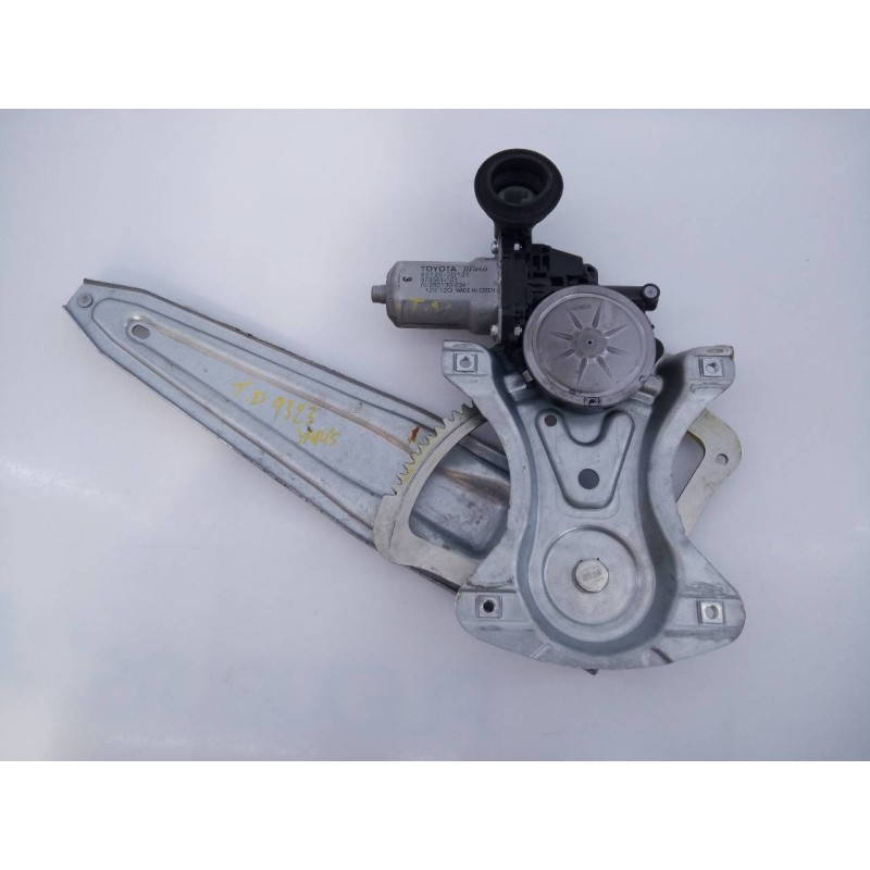 Recambio de elevalunas trasero derecho para toyota yaris hsd city referencia OEM IAM 857200D120 973581101 