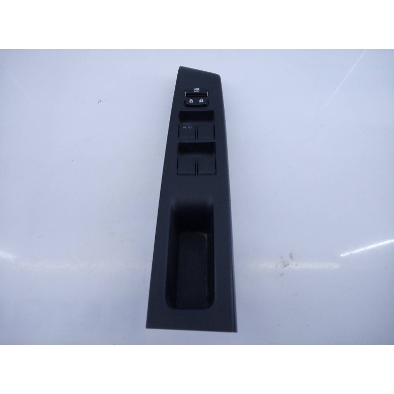 Recambio de mando elevalunas delantero izquierdo para toyota yaris hsd city referencia OEM IAM   