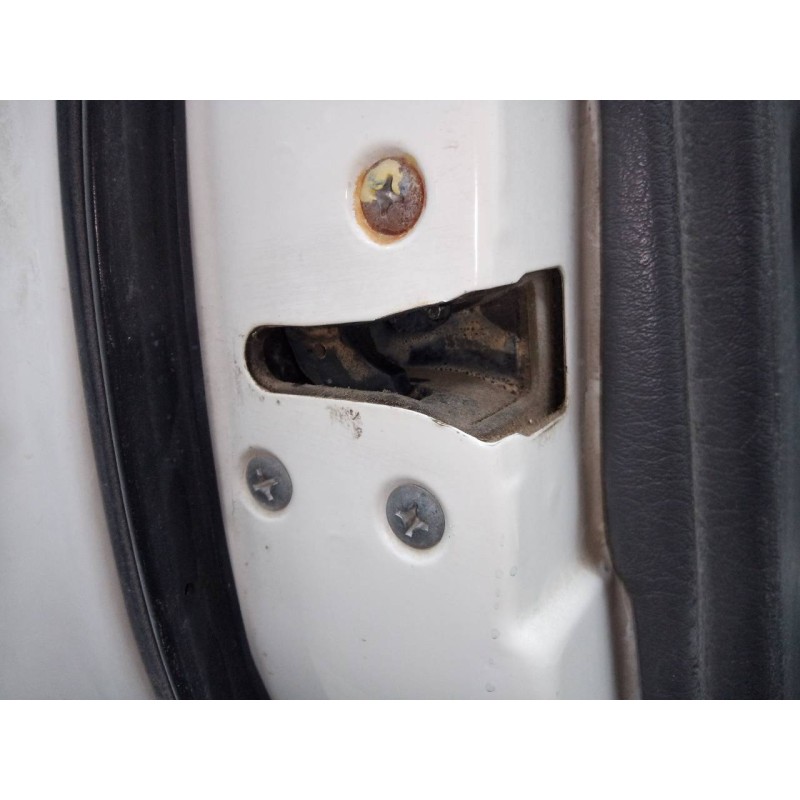 Recambio de cerradura puerta delantera izquierda para nissan terrano/terrano.ii (r20) slx familiar referencia OEM IAM   