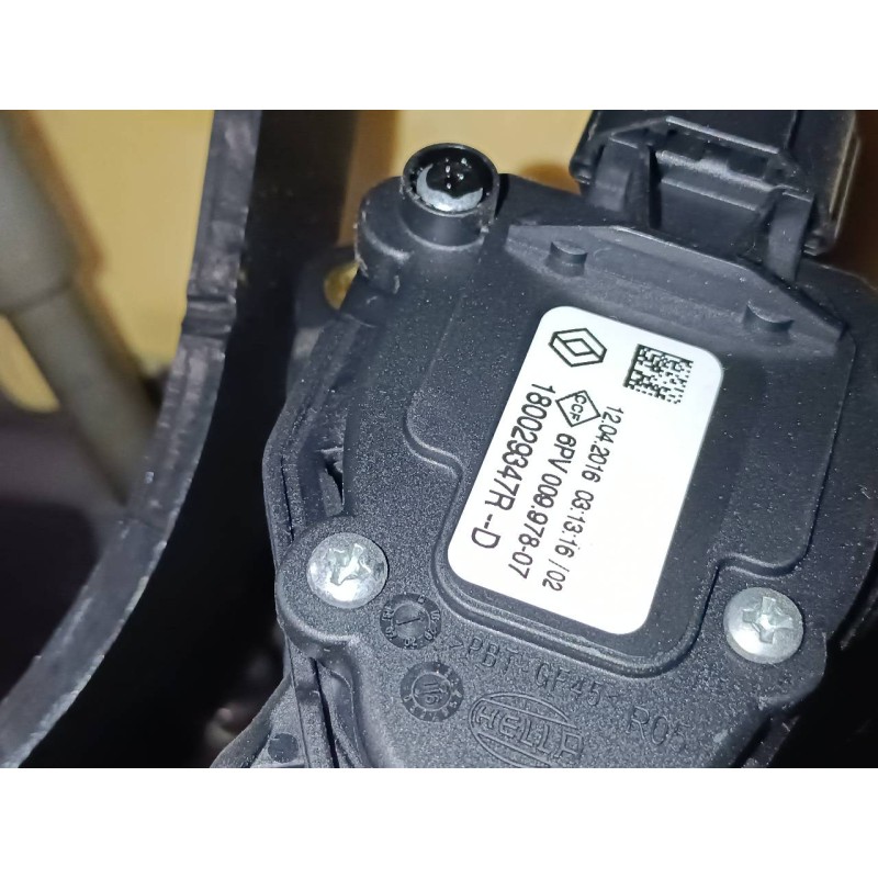 Recambio de pedal acelerador para renault clio iv limited referencia OEM IAM 180029347R  