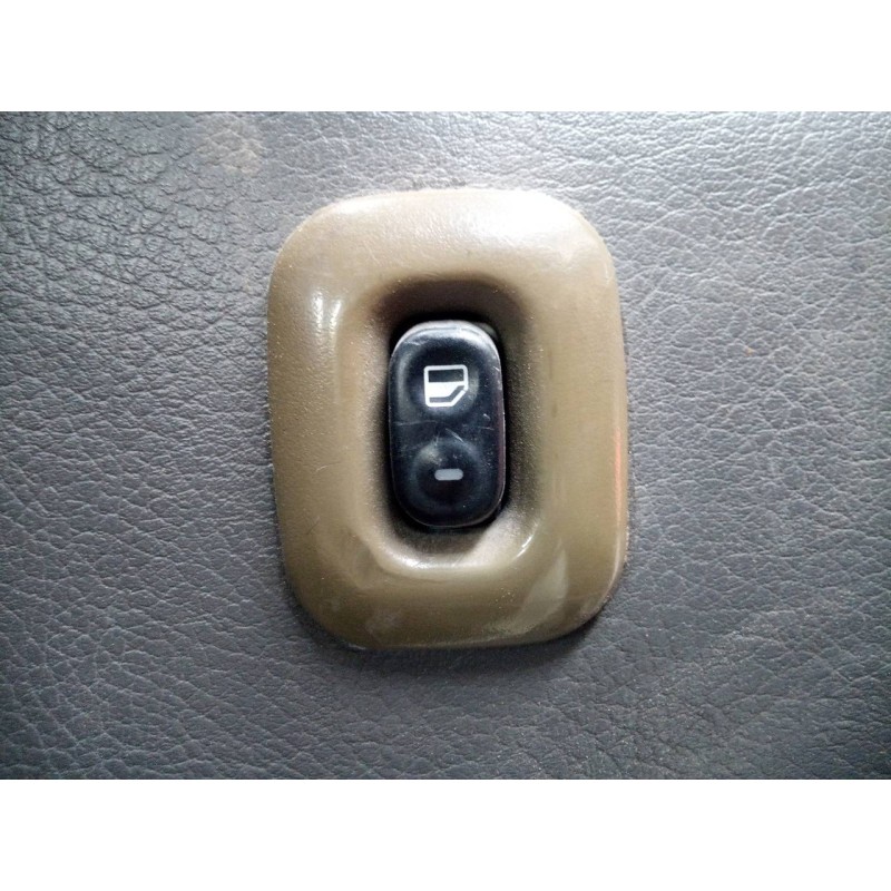 Recambio de mando elevalunas trasero derecho para nissan terrano/terrano.ii (r20) slx familiar referencia OEM IAM   