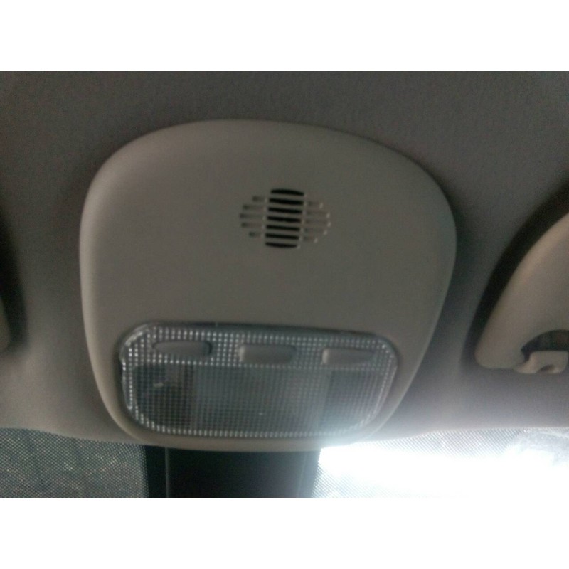 Recambio de luz interior para citroen c4 berlina collection referencia OEM IAM   